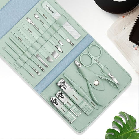 Manicure Pedicure Kit 💅✨